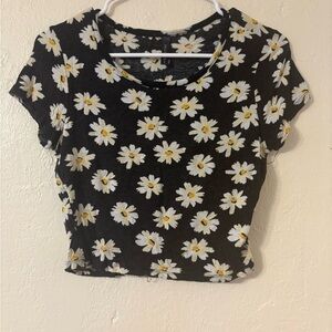 Fulltilt Black Daisy Crop Top Size: S